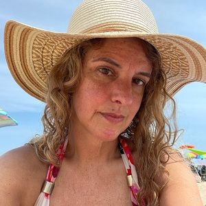 Meet your Posher, Christine